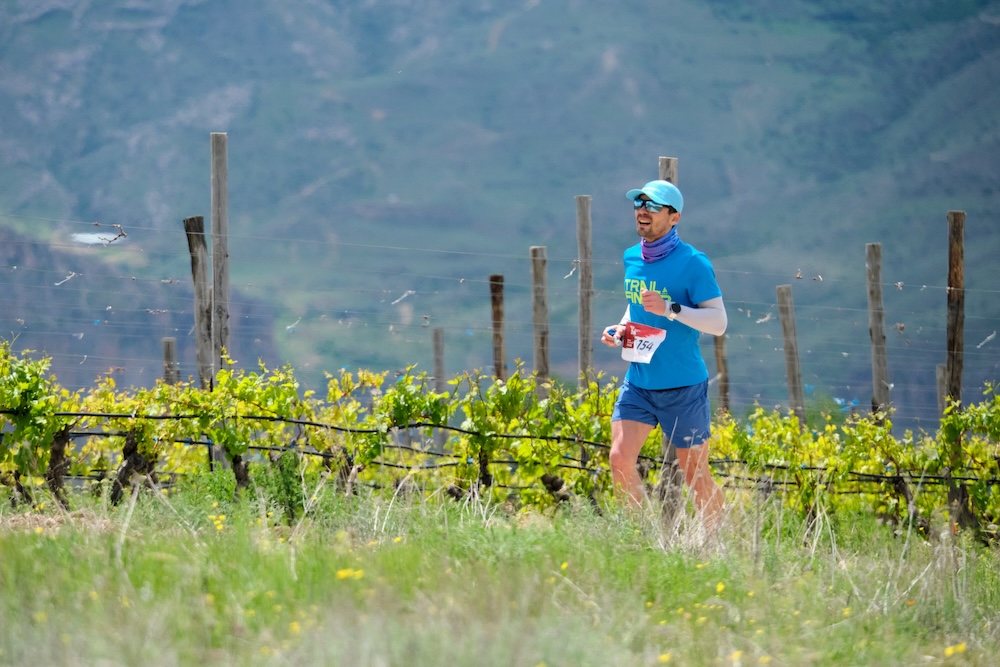 Runner along the Areni vineyards under Qarkatar ridge